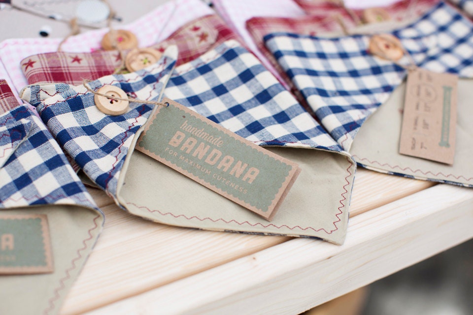 Dog Accessories : Bandana (M, L, XL)