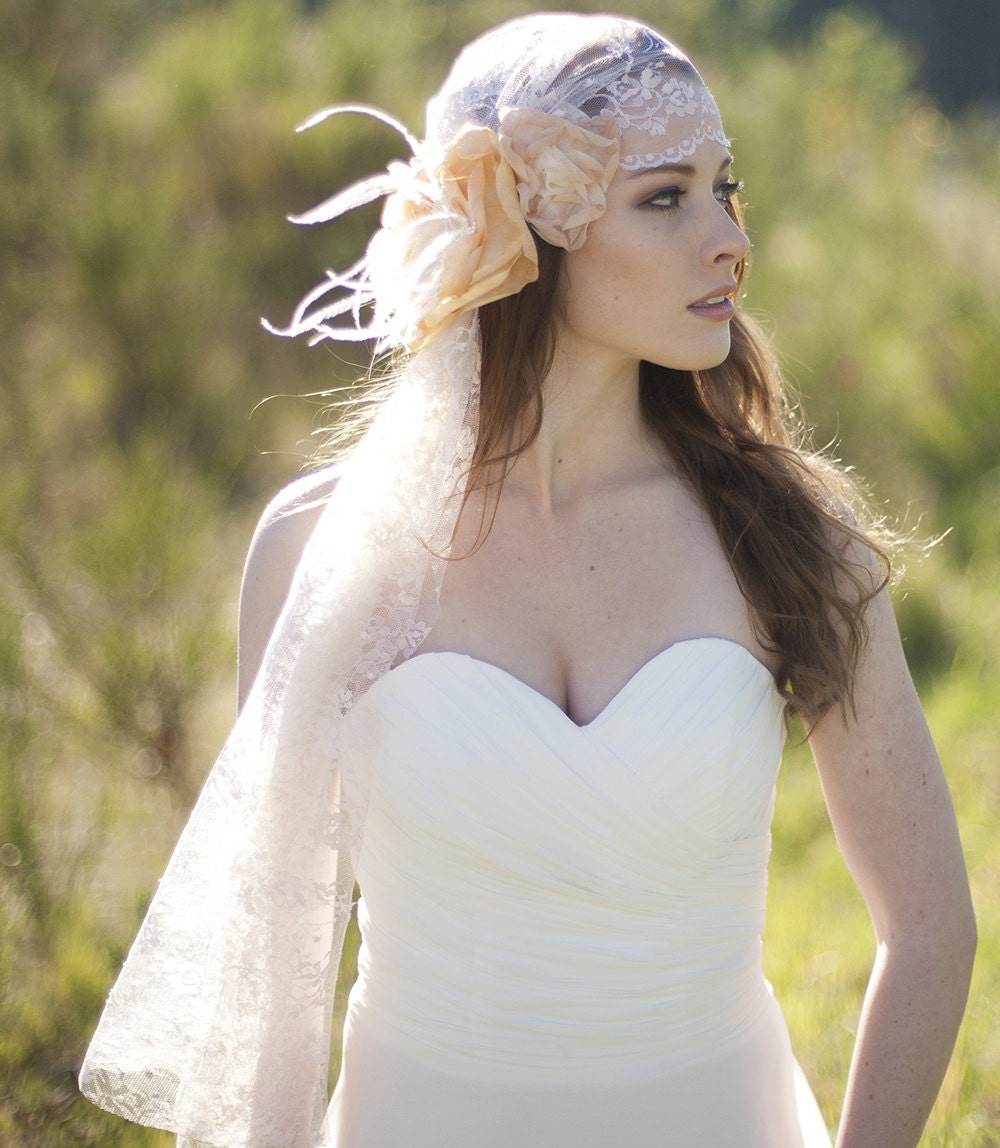 Lace wedding veil, Cap Veil, Juliet Veil - Maeve