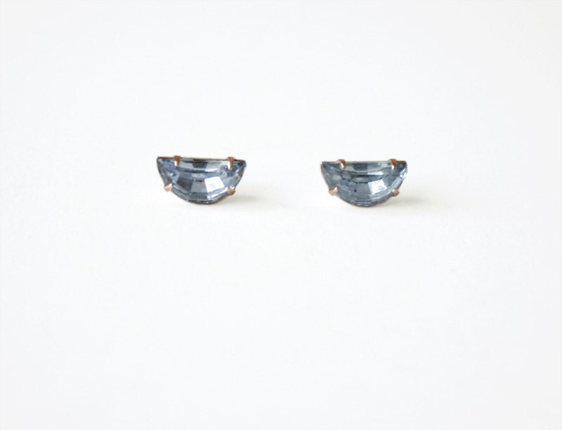 The Blue Moon stud earrings