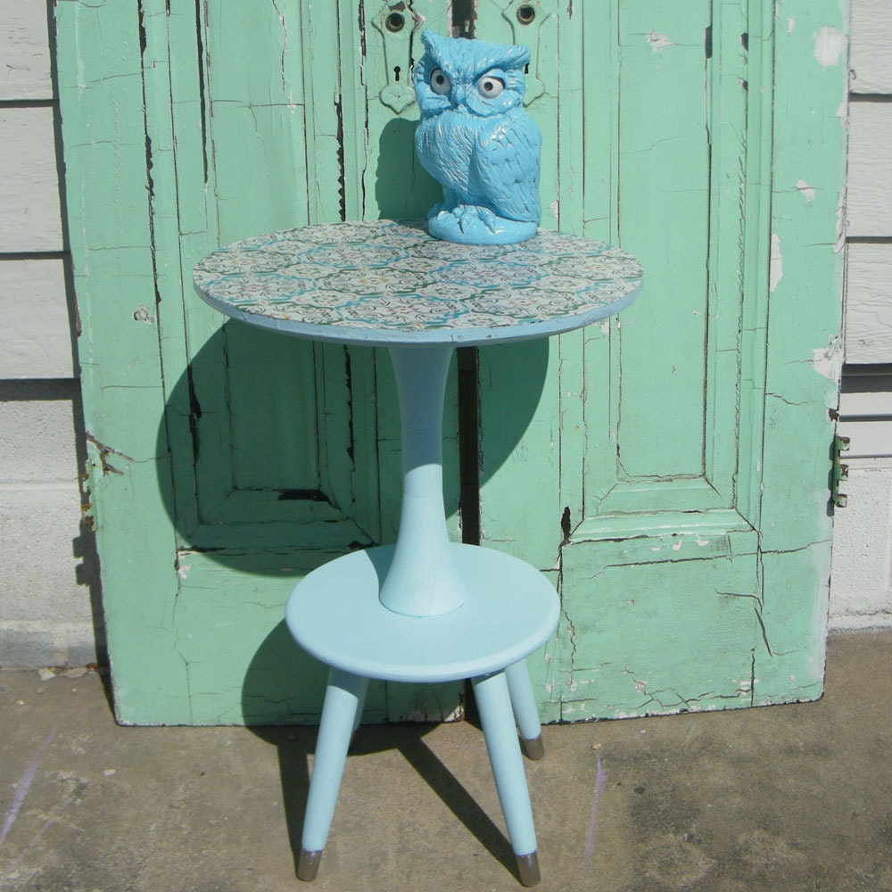 Mid Century Round Side Table Upcycled in Aqua