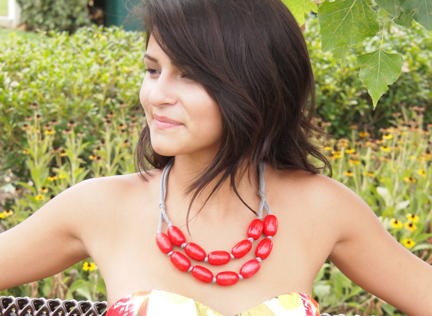 wood bib necklace in red