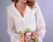 1970s lace wedding dress . 70s lace dress . bohemian bride . Meadow Wedding