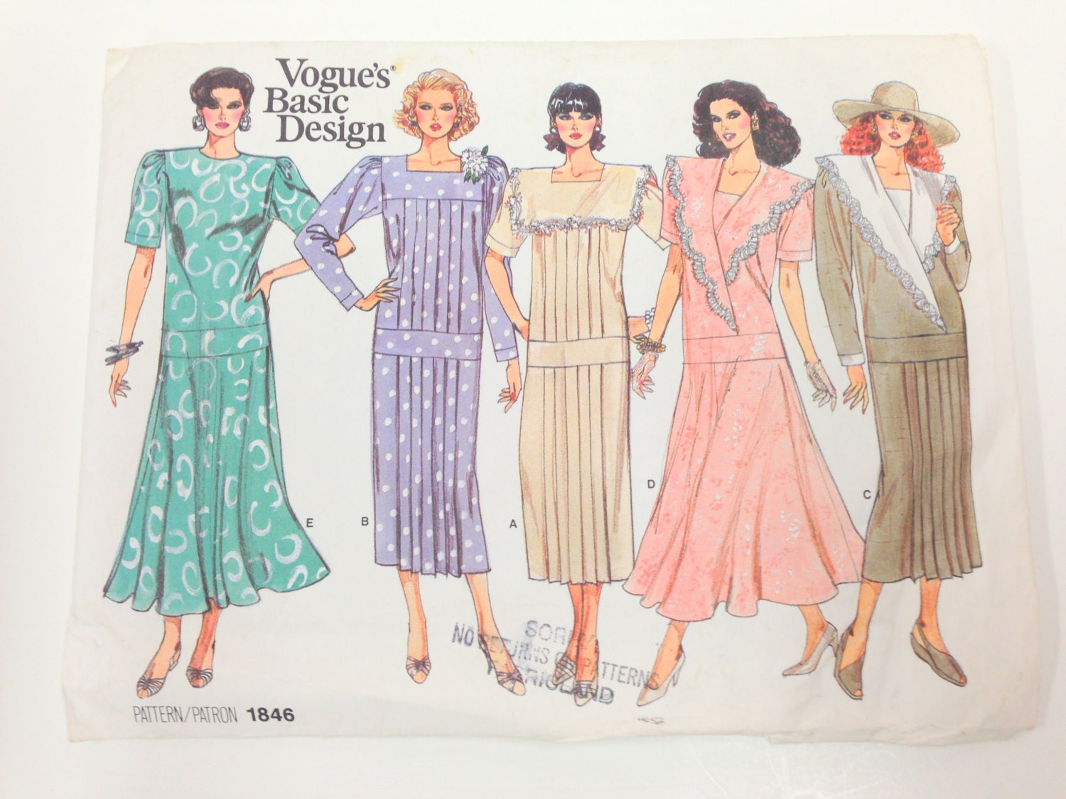 Vogue's Basic Design, Sewing Pattern, Sewing Notions, Womens Dress pattern, 1987 Vogue, Size 8-10-12, Vogue Pattern 1846