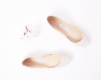 up-cycled leather ballet flats. white sands.
