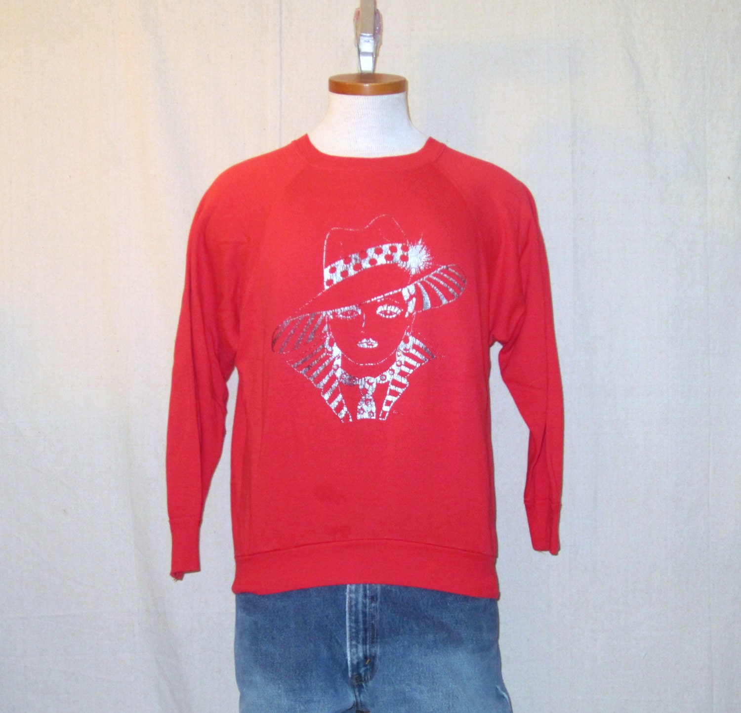 Vintage 80s PORTRAIT SEQUINS GRAPHIC Women Medium Large Red Art Jumper Soft 50/50 Crewneck Sweatshirt