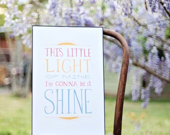 This little light of mine I'm gonna let it SHINE