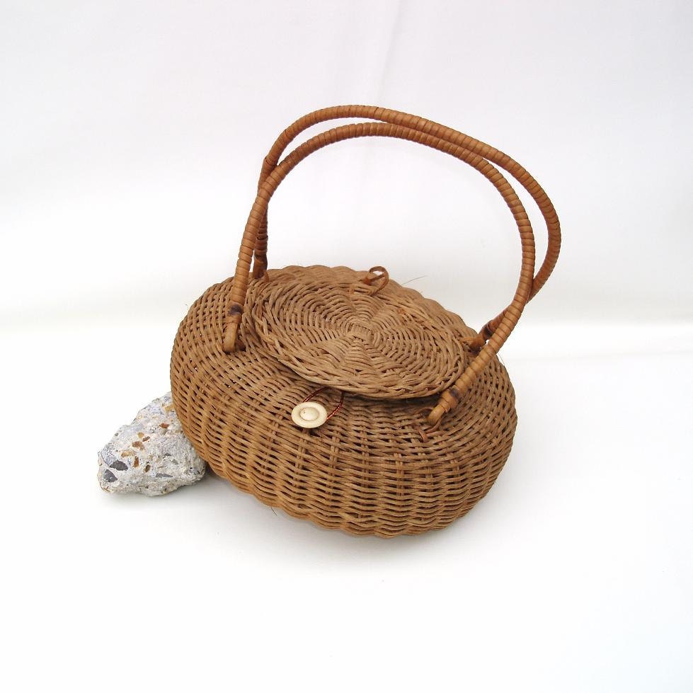 Wicker Sewing Basket,  Lidded Basket,  Brown / Round / Straw - WhimzyThyme