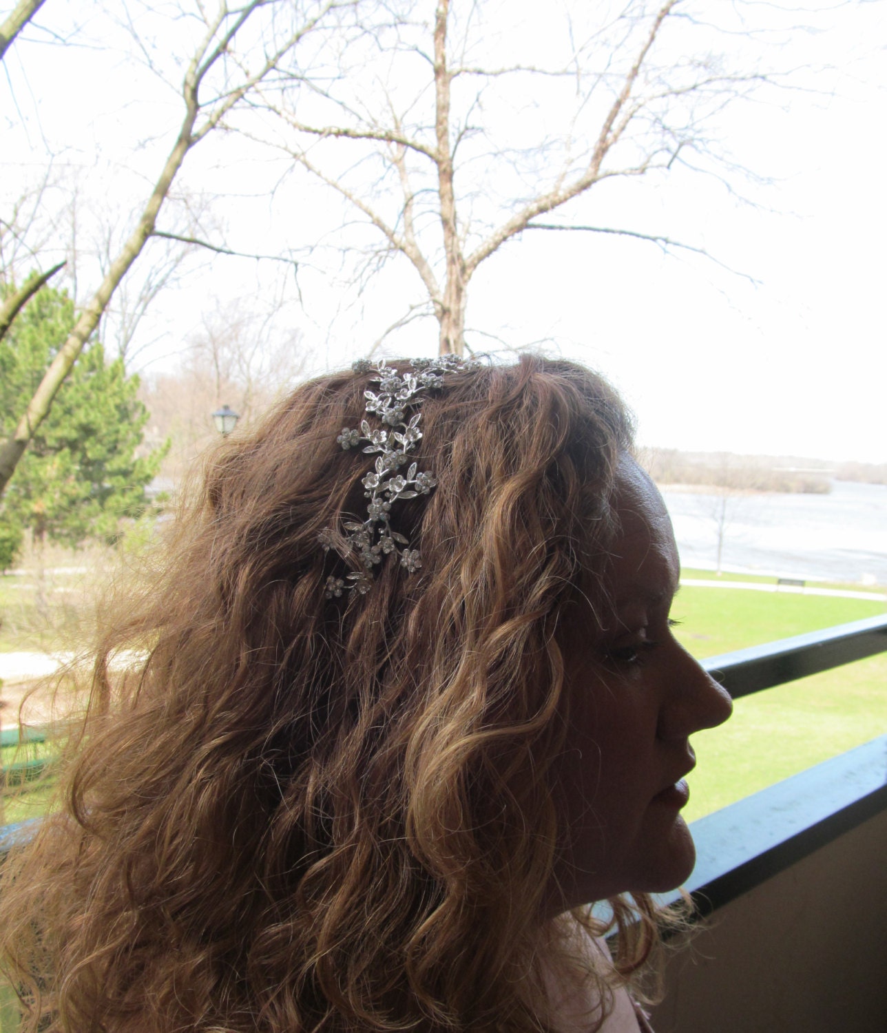 Headband Rhinestone Floral Design Sweeping Side Design