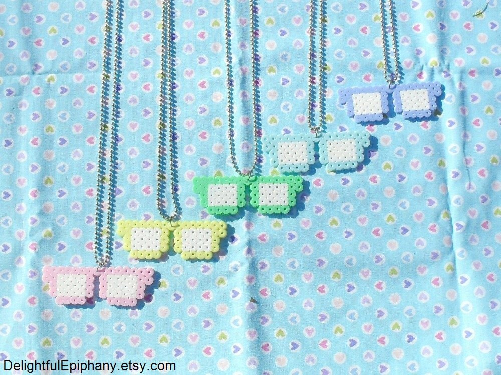 1 Pastel Glasses Sprite Necklace