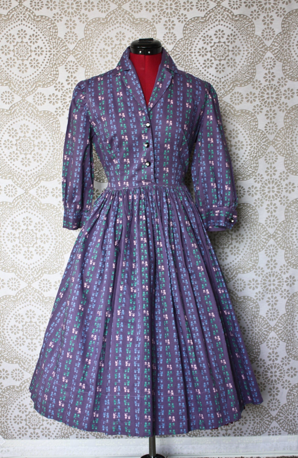 Vintage 1950's Purple Shirt Dress with Roller Skate Novelty Print Medium