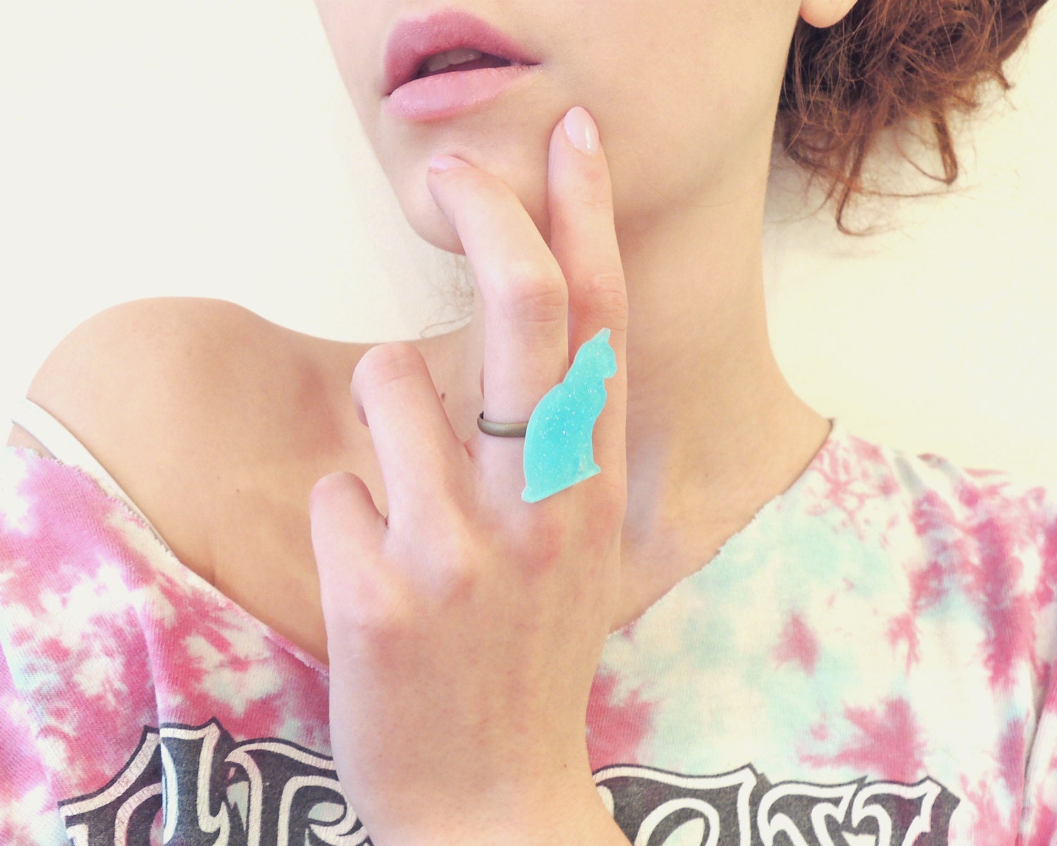 Cat ring with glitter . aqua blue . Monsieur Chat