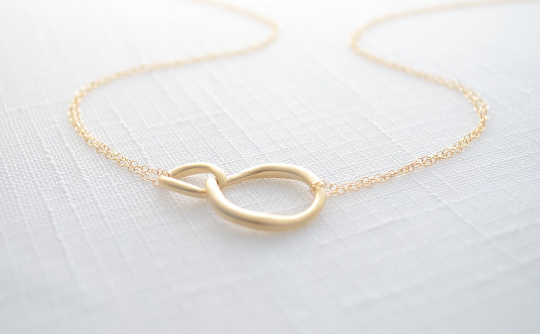 Connected necklace - gold double links necklace