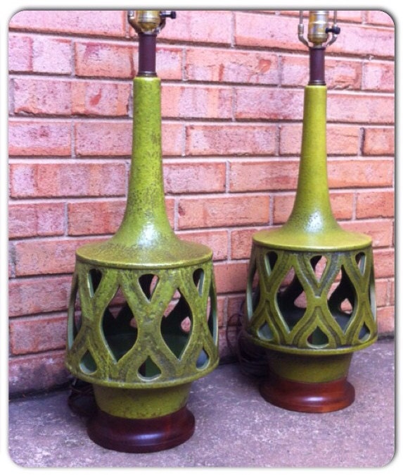 1960s Mid Century Modern Geometric Avocado Green Ceramic Pair of  Lamps