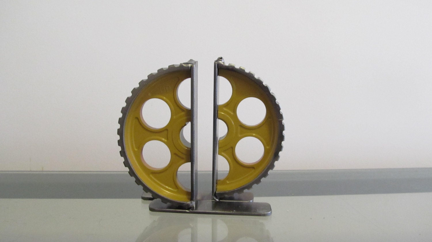 Pair of Mustard and Burgundy Gear-half Welded Metal Gear Bookends