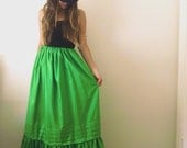 Evening Gown Maxi Dress  //  70s Boho Goddess Party Dress XS  //  1970s Formal Bright Emerald Green Taffeta & Black Velvet  Maxi Dress