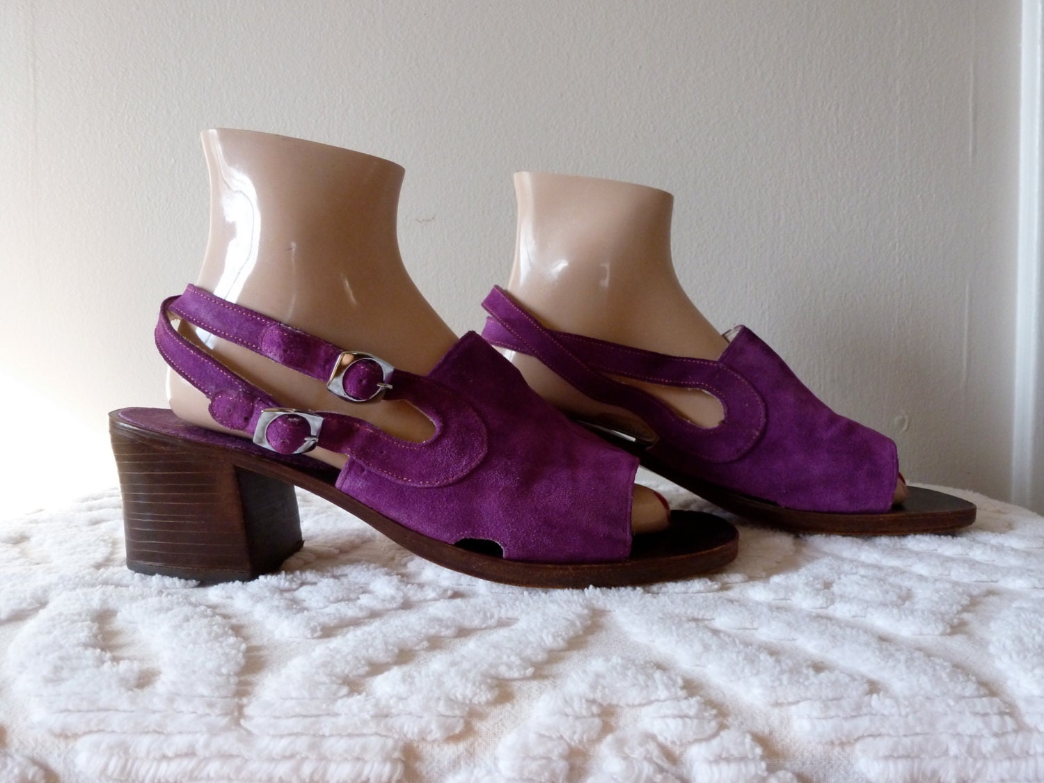 70's Purple Suede Stacked Heels Strappy Sandal Shoes 8 8.5