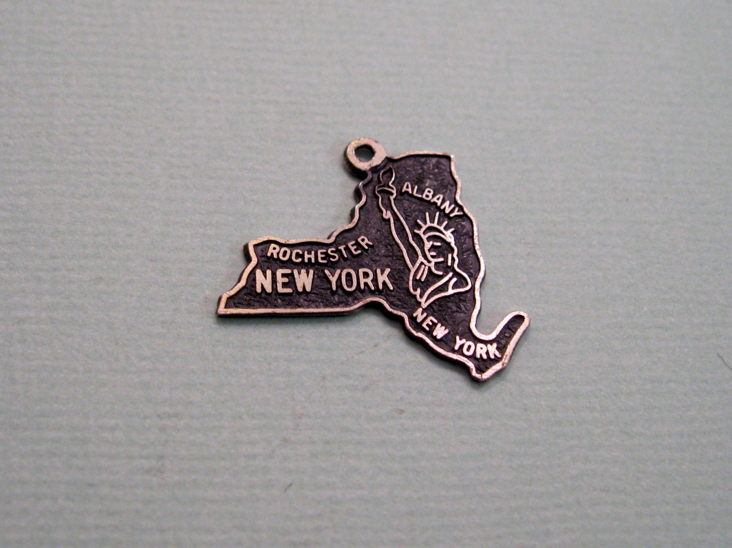 Vintage Sterling Silver New York State Travel Charm