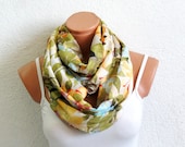 Infinity Scarf Floral Paisley Dusty Vintage Roses Patterned Scarf with Flowers Soft Neutral Summer Scarf Women's Fashion Accessory