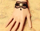 Gothic Lolita vintage BLACK lace PEARL bead bracelet Costume Halloween Party B5