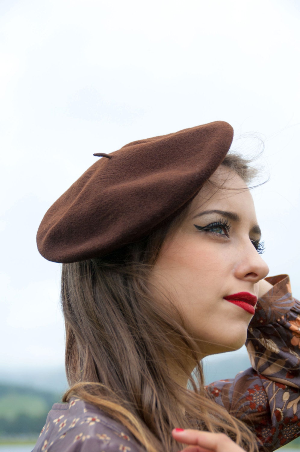Vintage beret hat, French brown wool, Niebla Impermeable - RoseleinRarities
