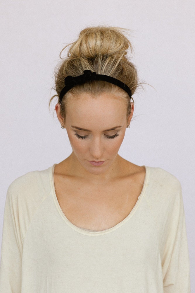 BLACK Bow Stretchy Headband Non-Slip Bow Headbands in Velvet ribbon and black elastic hair ties for added hold (HB-142A)
