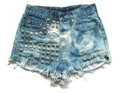 Levi Studded high waisted bleached shorts XS