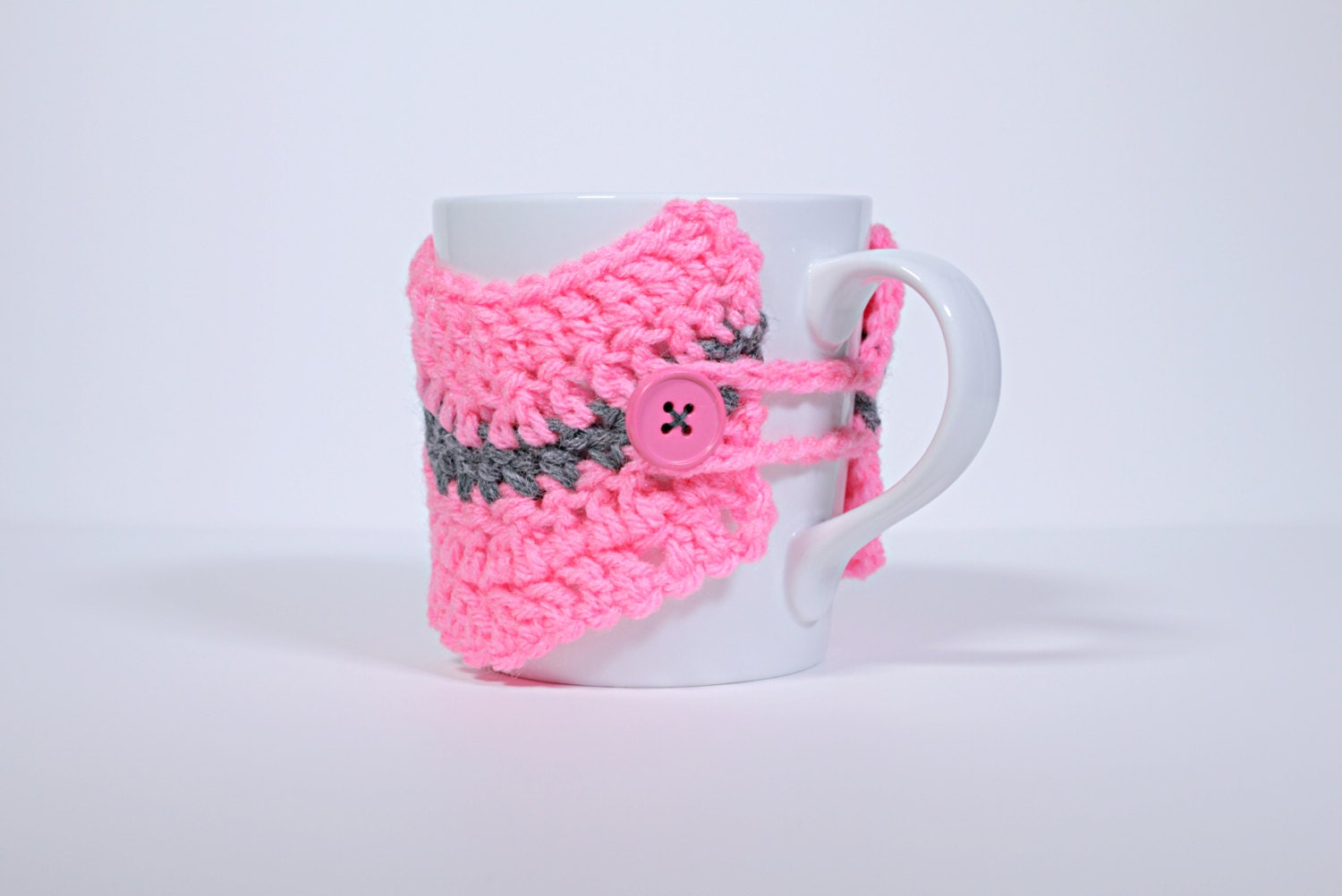 Crochet Chevron Mug Cozy - crochet mug cozy - bright pink and charcoal chevron