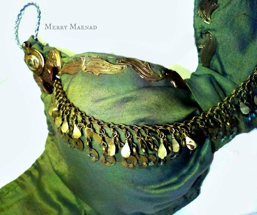 Green silk Tribal Fusion Belly Dance bra - Thyiades - size 38-40 C. OOAK dance costume