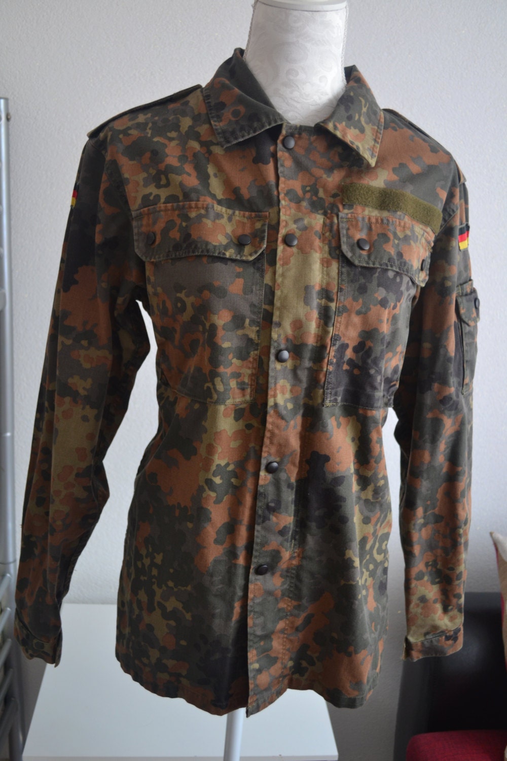 VINTAGE camo army Germany cargo jacket for men and women