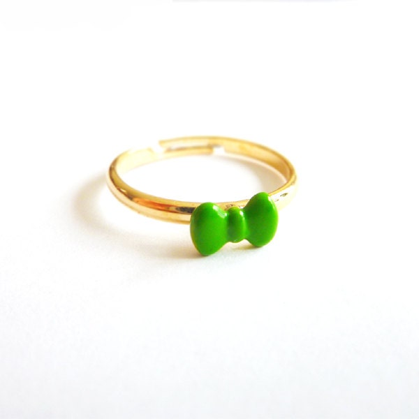Spring Green Bow Ring. Adjustable Ring. Ribbon. Stackable Ring. Simple. Everyday Jewelry. Color Block.