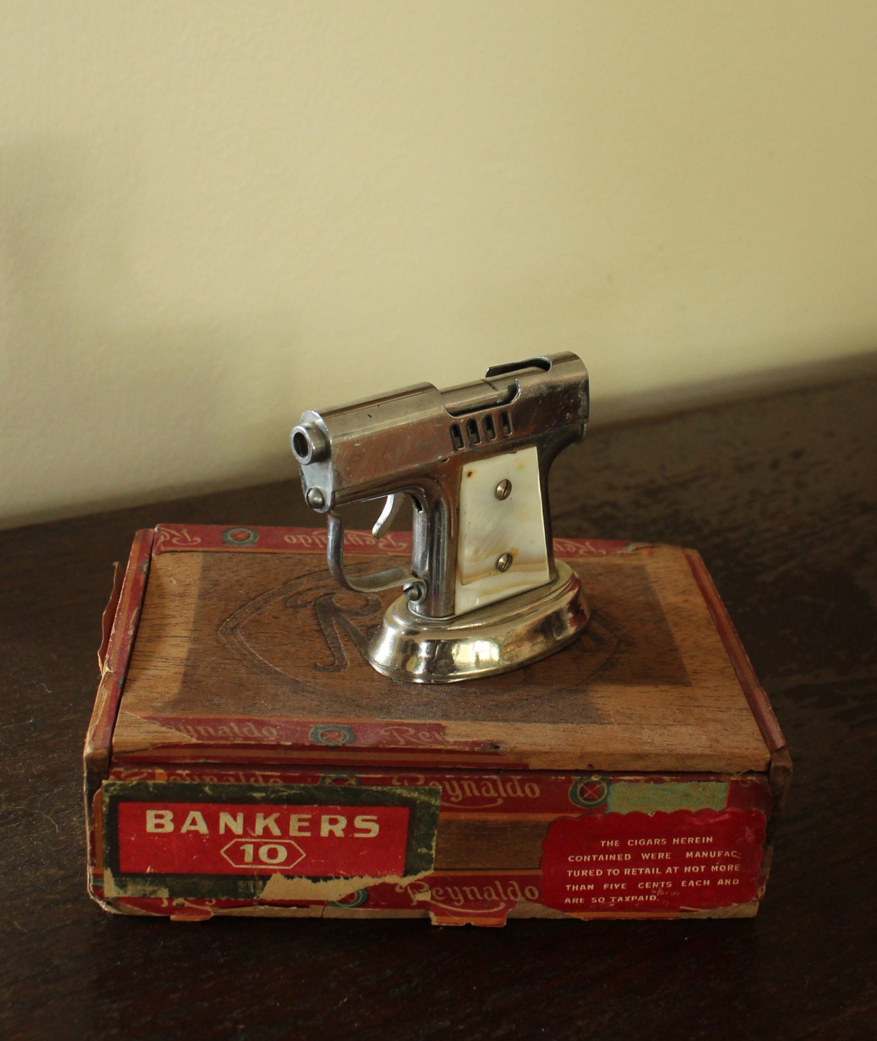 Pistol Cigarette Ligher, Gun Lighter, Novelty Lighter, Pistol Lighter