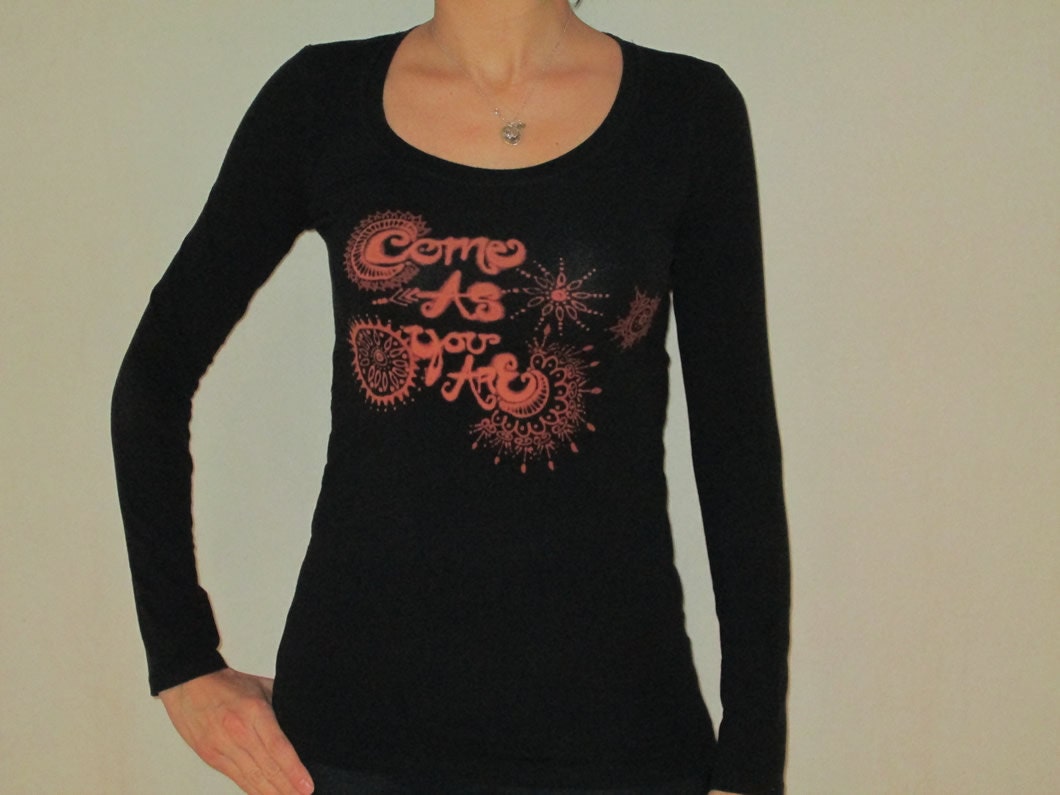Come As You Are Hand Drawn Hand Lettered Upcycled Black Womens Bleach Art T Shirt Size Medium