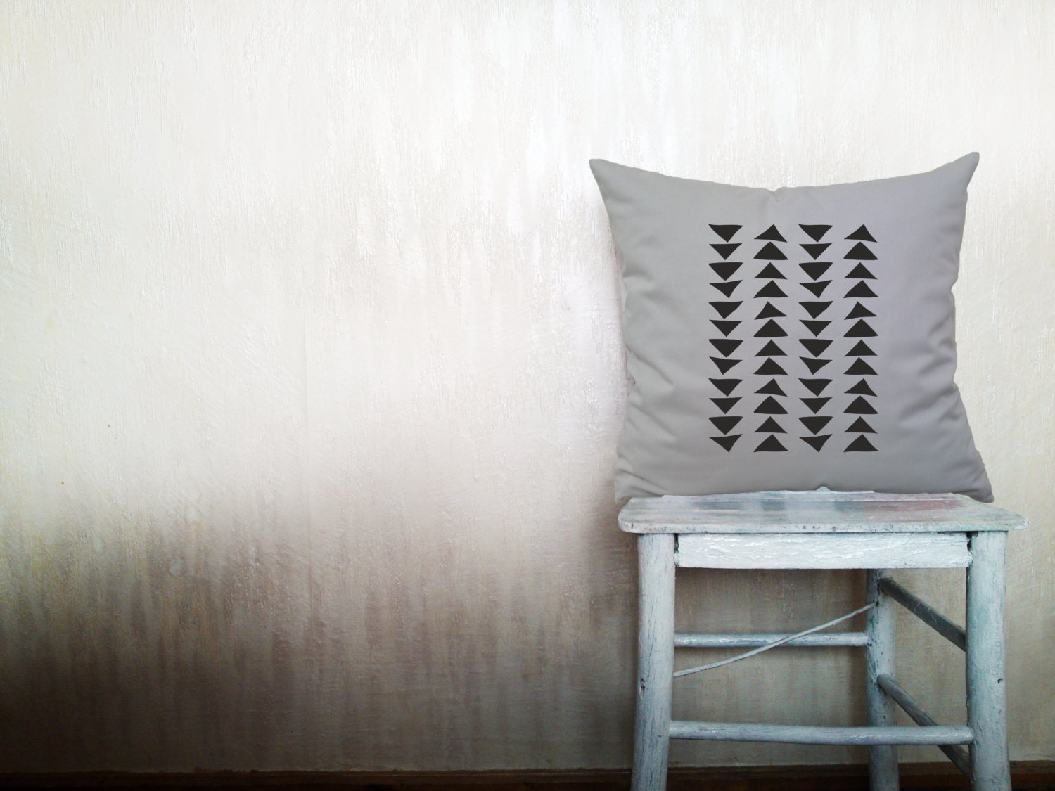 Chevron pillow decorative throw pillow geometrical pillow cover gray cotton toss arrow pillow case rustic bedding 18x18 inches ohtteam