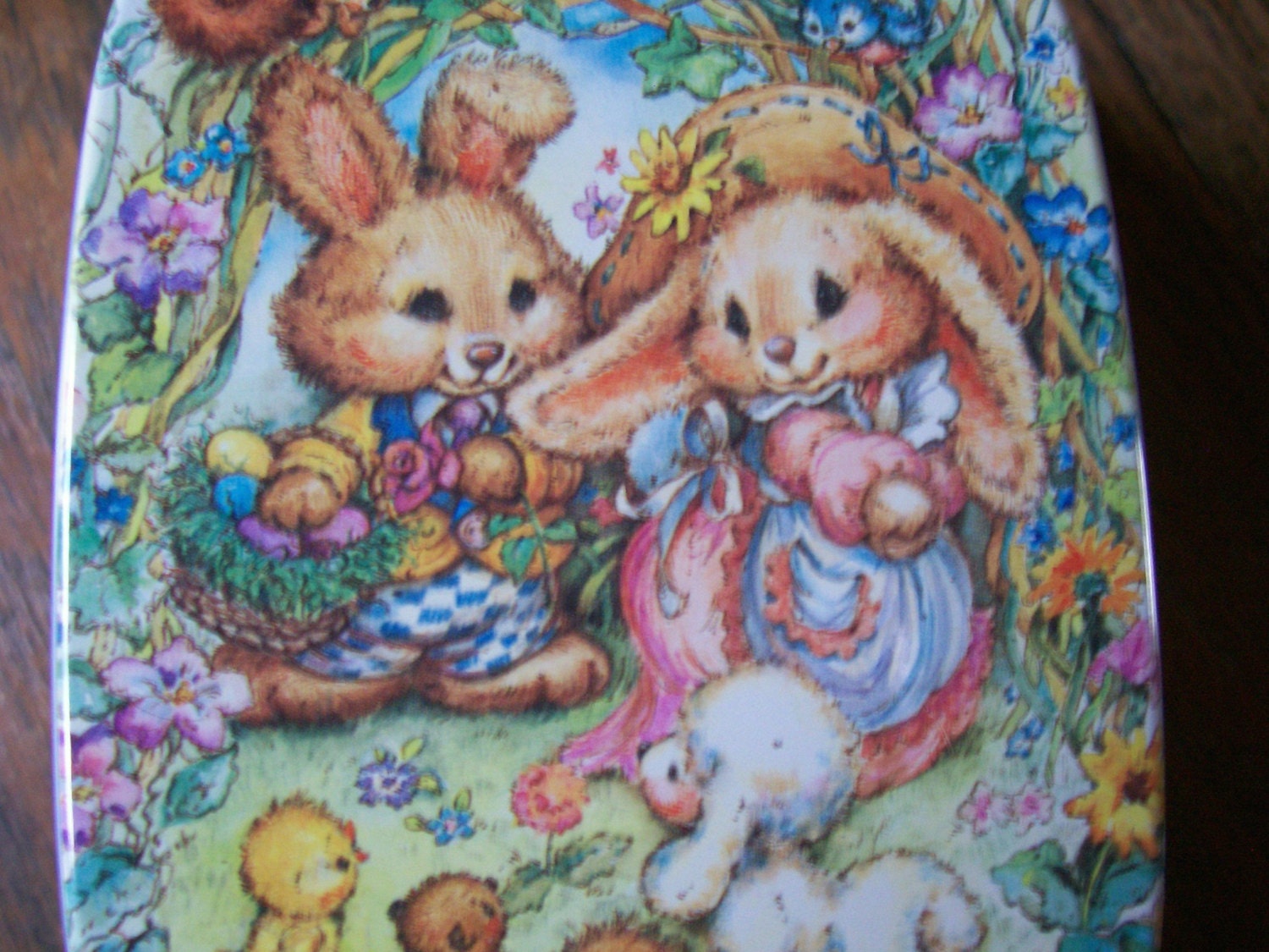 Adorable Easter Theme Bunny Rabbit Collectible Tin Basket
