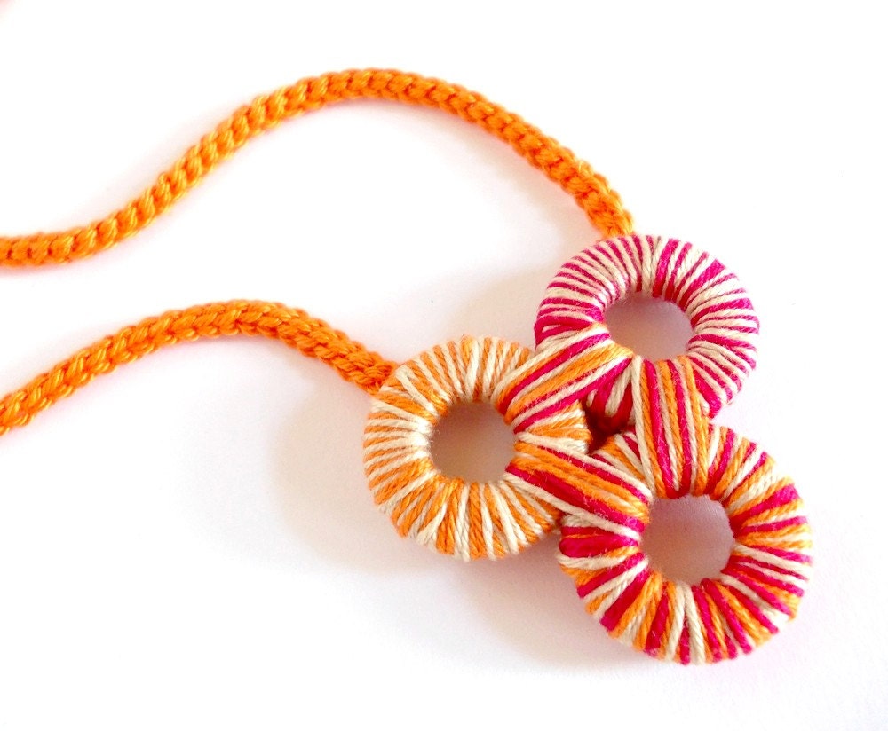 Striped Neon Pink Orange and Cream Summer Crochet Necklace, Modern Fiber Necklace, Geometric Necklace