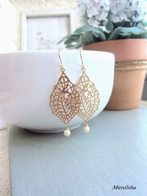 A Gold Plated Oriental Paisley Filigree Chandelier Pearl Earrings. Maid of Honor. Bridesmaid Gifts. Boho Summer Wedding. Hippie. Shield
