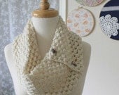 PDF PATTERN Puff Stitch Button Cowl
