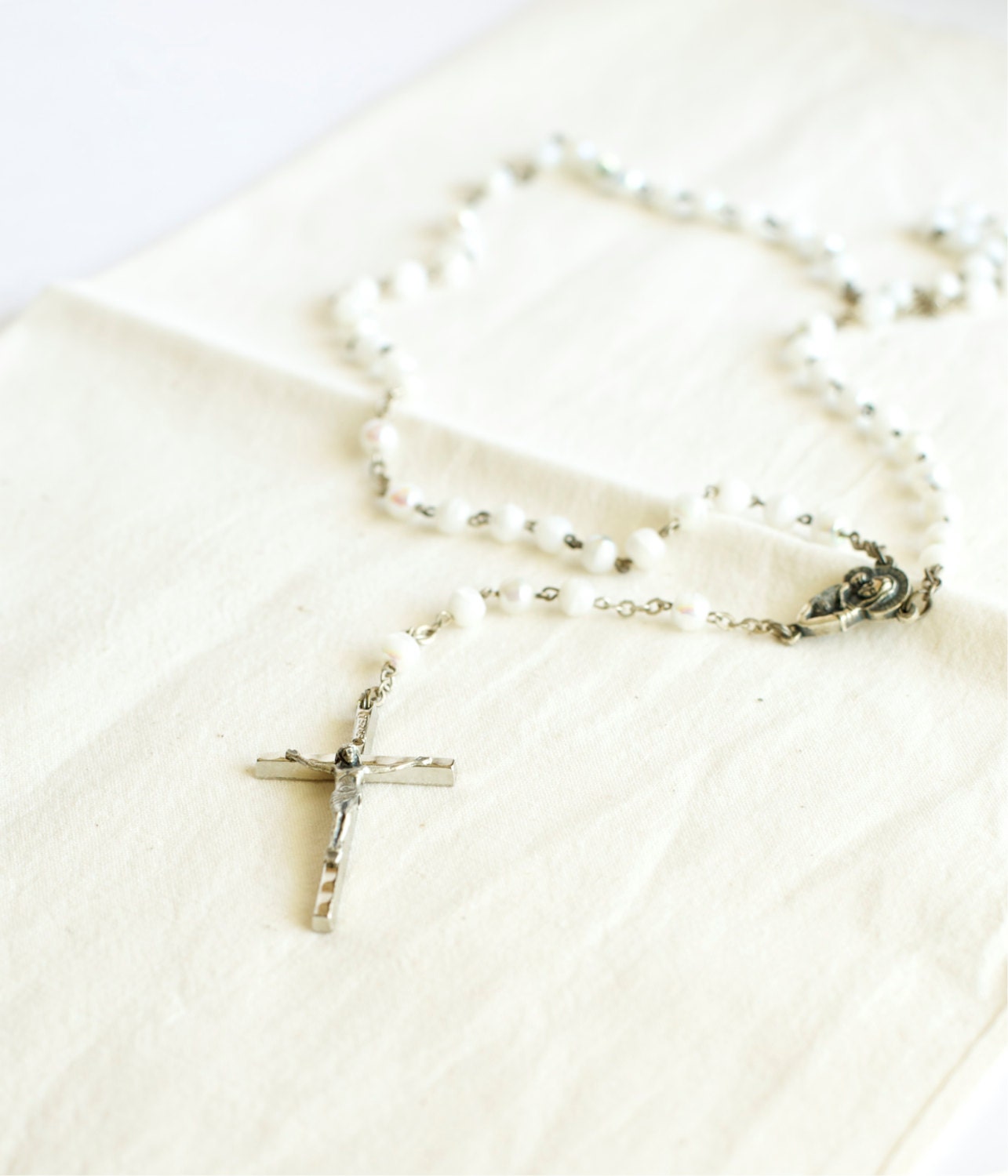 White Glass Bead Rosary Made in Italy Religious Crucifix Christian Catholic Church Cross Madonna Christ Prayer