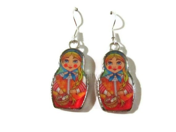 Matryoshka doll earrings dangle earrings etsy uk nesting doll Cinderella russian doll