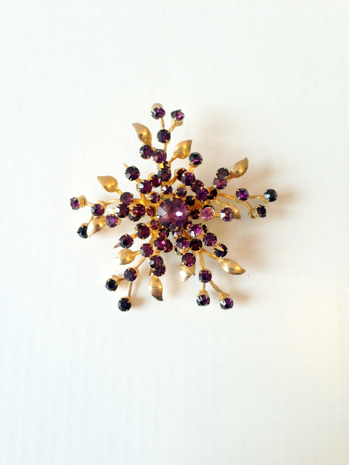 Vintage Brooch // Coro Gold Tone Purple Crystal Brooch // Vintage Gold Tone Brooch // Vintage Leaf Brooch // Vintage Purple Crystal Brooch