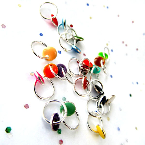 Confetti - Twenty Rainbow Dangle Free Stitch Markers - Fits 4.25mm (6 US) To 5.5 mm (9 US) - Open Edition