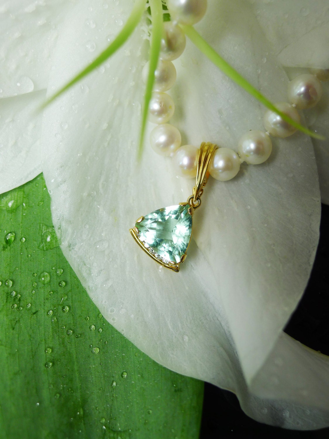 Green Fluorite Pearl Enhancer Pendant Gold and Diamond accents Trillion RARE