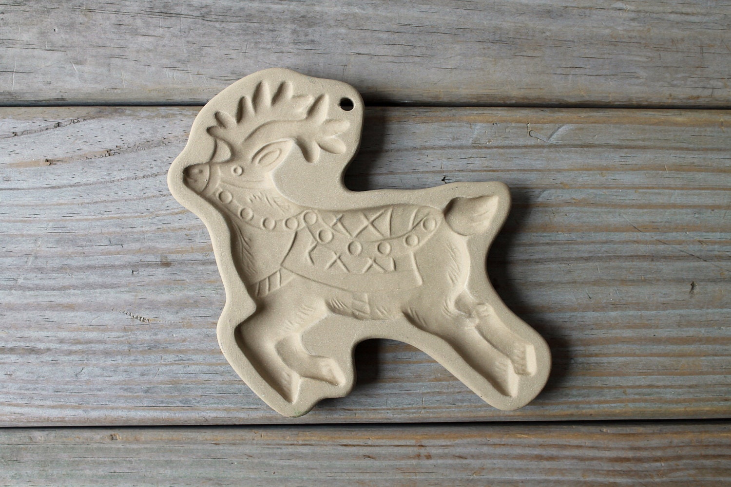 Vintage reindeer stoneware cookie mold / Nordic style / Scandinavian style / Christmas / ornament / holiday decor / home kitchen decor