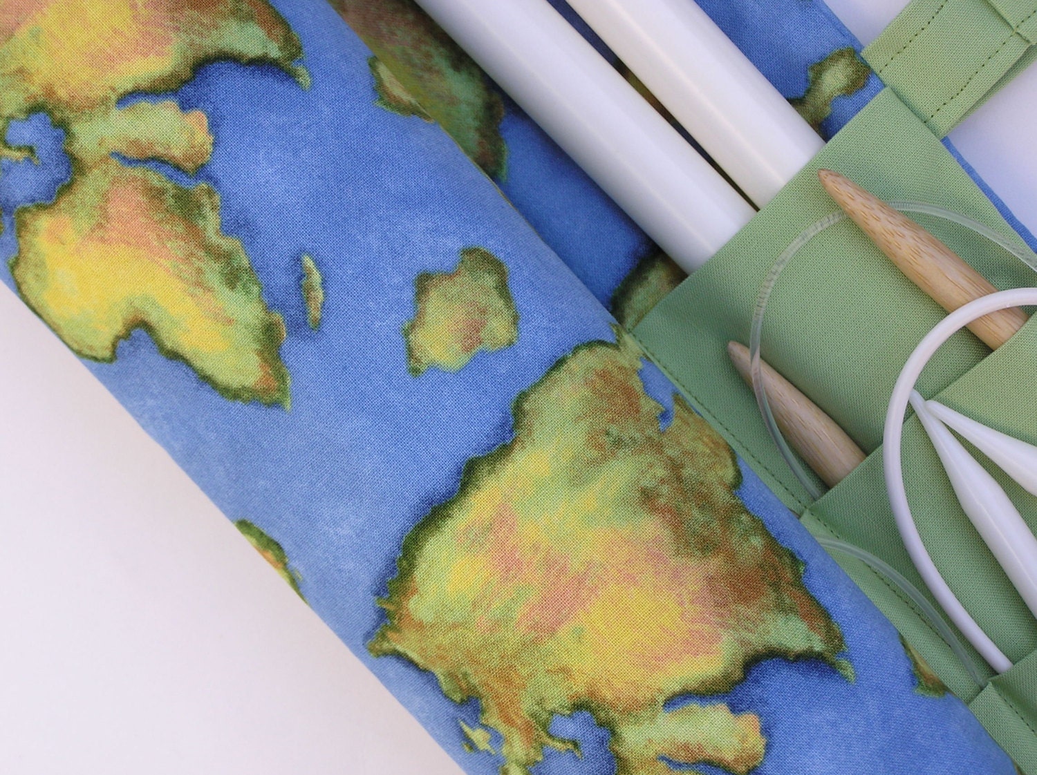large knitting needle organizer - knitting needle case - world map - 36 pockets