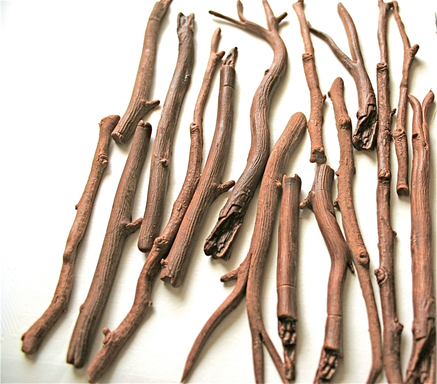 Edible Branches, Sticks and Twigs -Chocolate Flavor -200 -Confection Embellishment