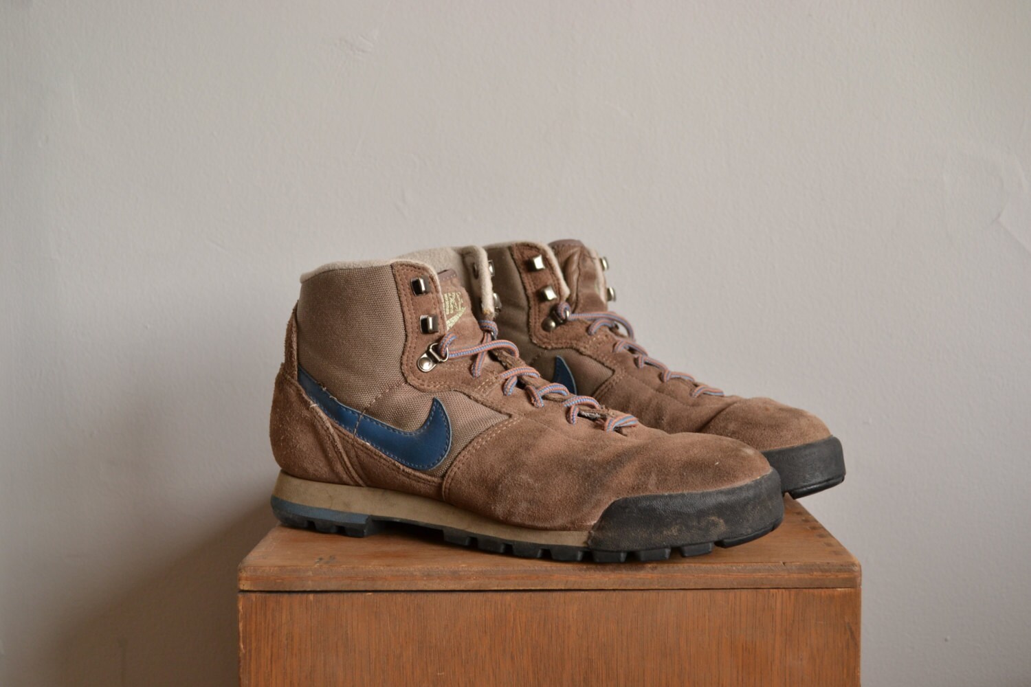 nike hiking boots uk