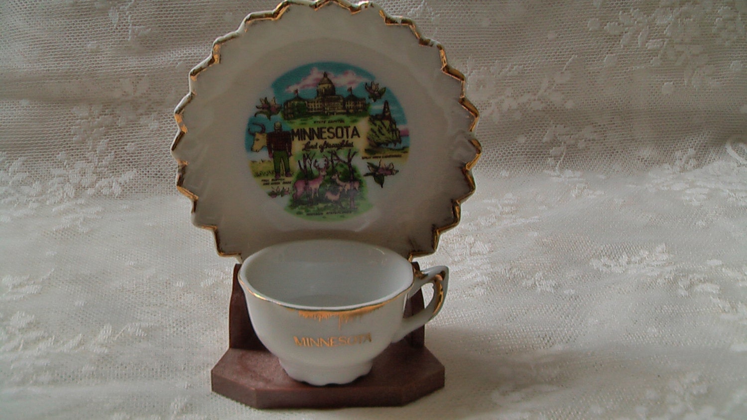 Vintage Minnesota State Souvenir Miniature by TheVintageFarmers