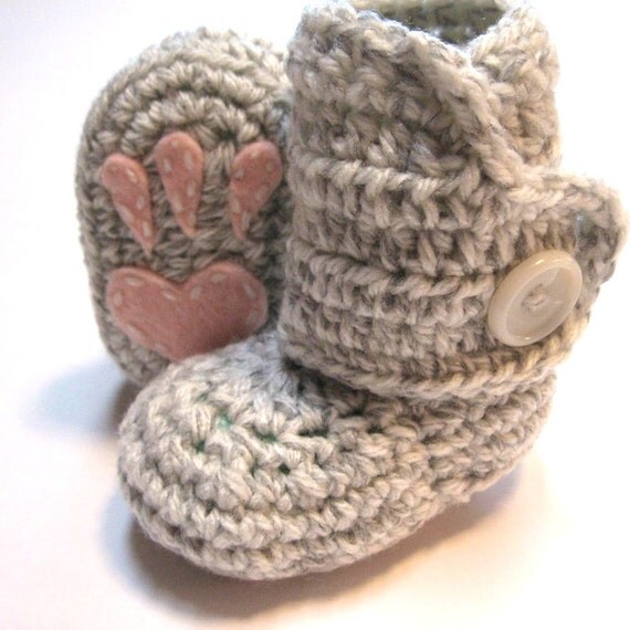 Crochet baby booties. Bunny paws. Made to by ThoughtfulStitches