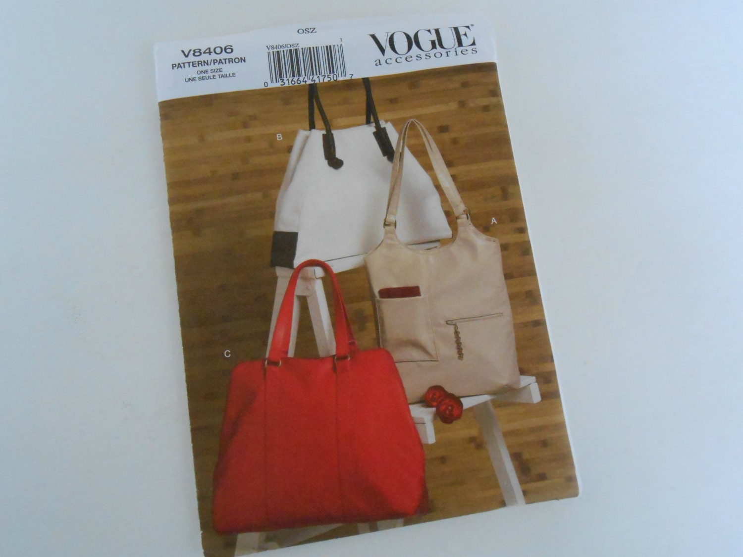 Vogue 8406 tote bag pattern uncut
