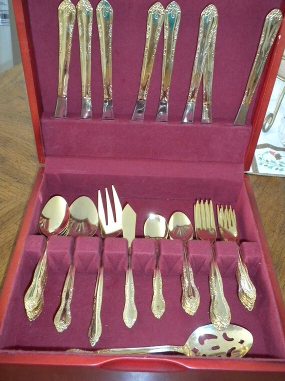 Gold Silverware Stainless in Wooden box 45 Piece Set by oldandnew8
